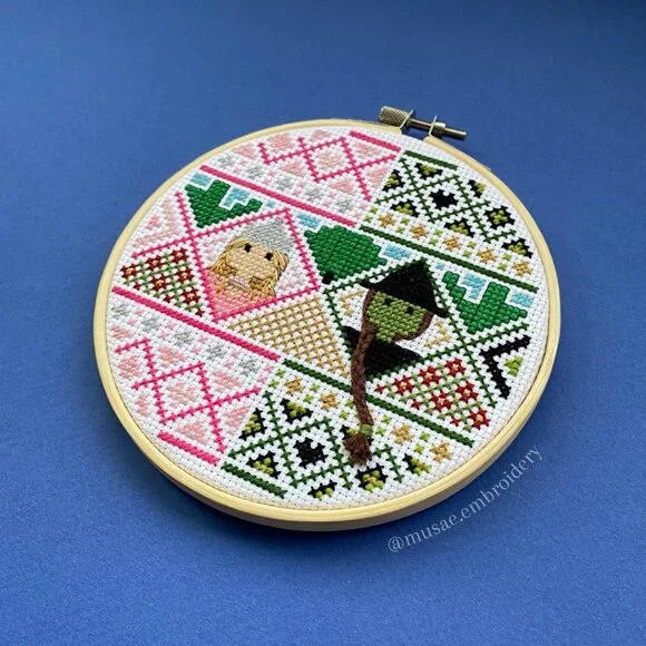 'Wicked' Inspired Embroidery Loop - Picture 2 of 3